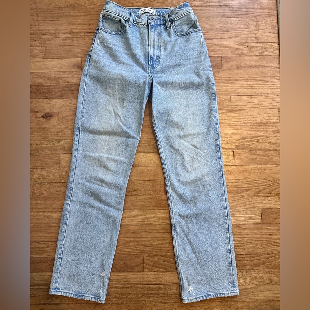 Abercrombie & Fitch The 90s Straight Ultra High Rise Jeans